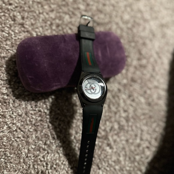 Men’s Gucci Sport Watch - Picture 1 of 4